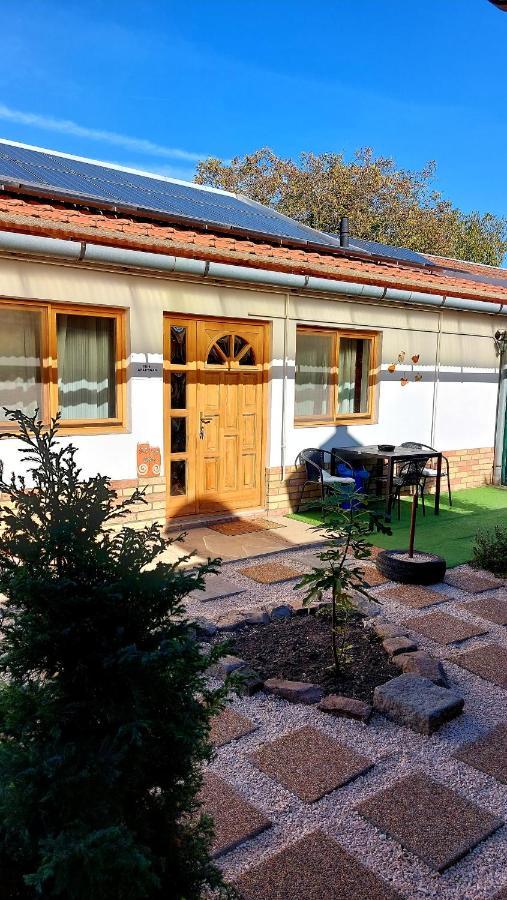Mandula Apartman 세게드 외부 사진